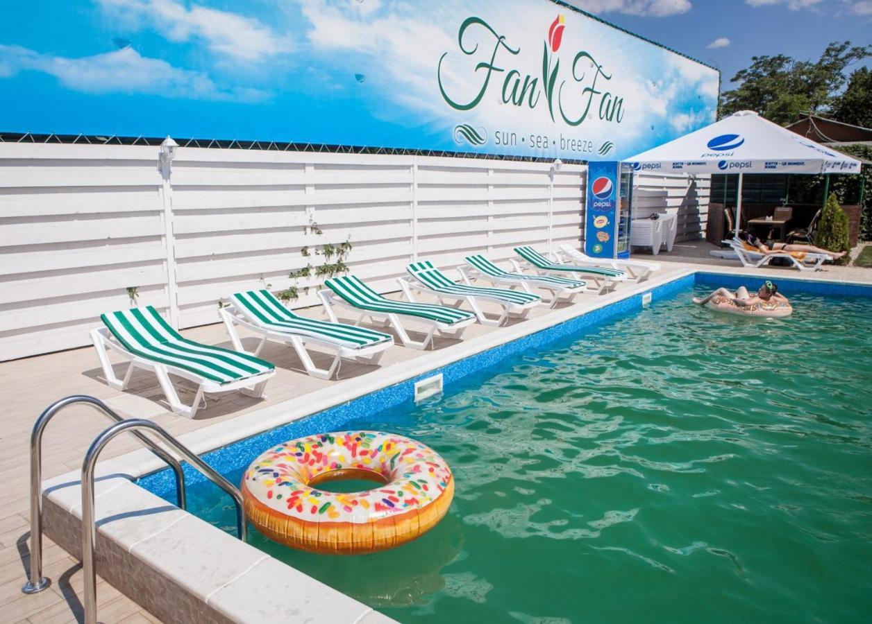 Fanfan Hotel Odessa Ngoại thất bức ảnh