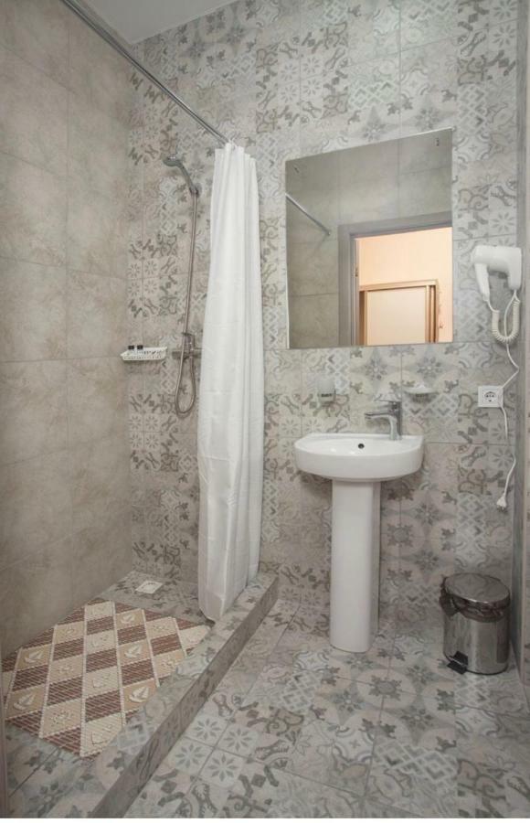 Fanfan Hotel Odessa Ngoại thất bức ảnh